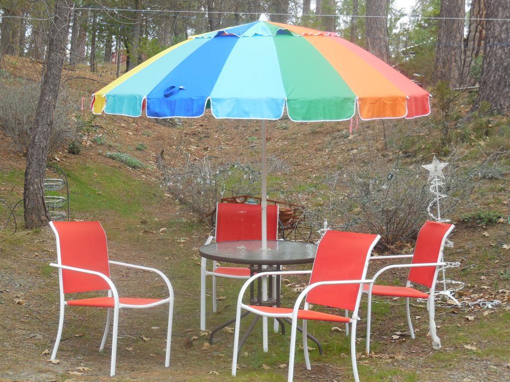 Yosemite Paradise Inn Coulterville Exterior foto